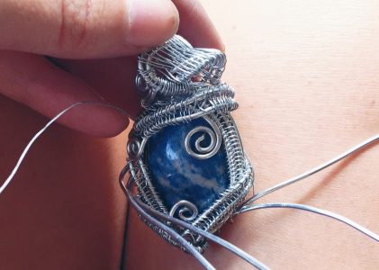 Things to know about how to wire wrap a stone?
